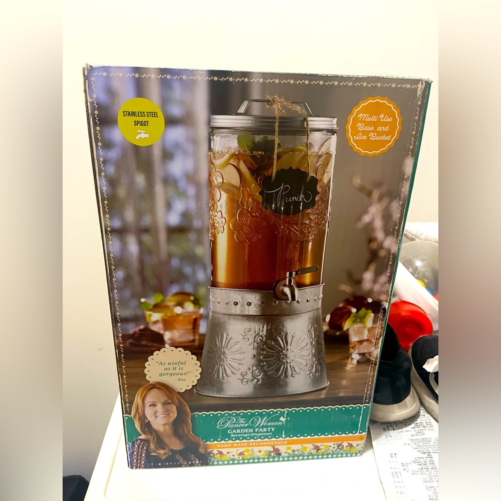 Pioneer Woman Beverage Dispenser/Bucket Combo